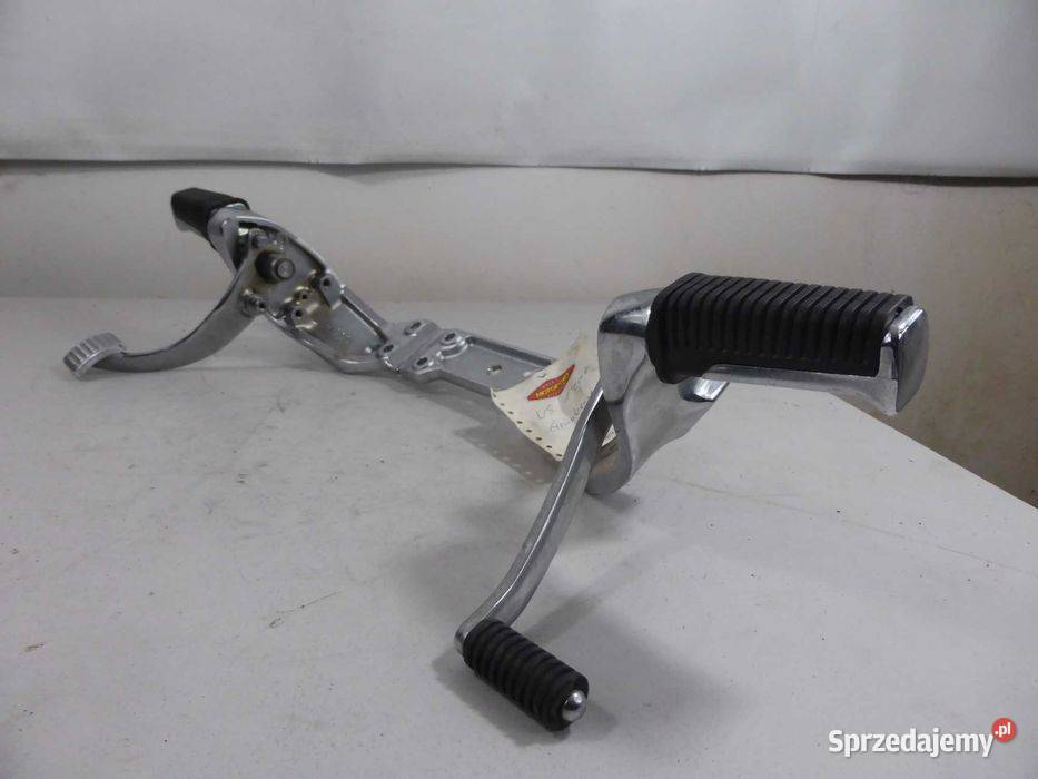 Suzuki Intruder 1400 Sety Podnóżki kierowcy Nowe
