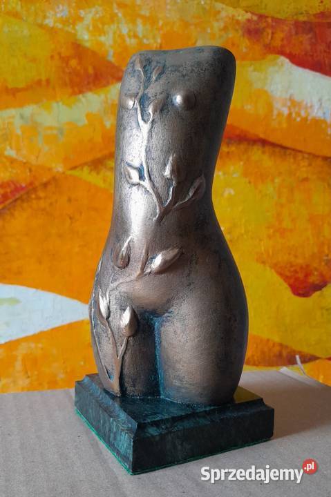 Wczesne przebudzenie wiosny obraz kobiecości Kraków