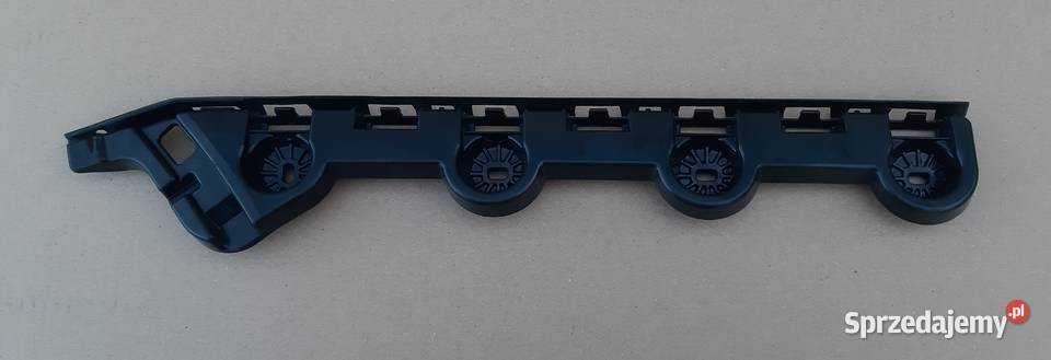 SKODA OCTAVIA IV KOMBI ŚLIZG ZDERZAKA LEWY TYŁ osobowe Trzciel