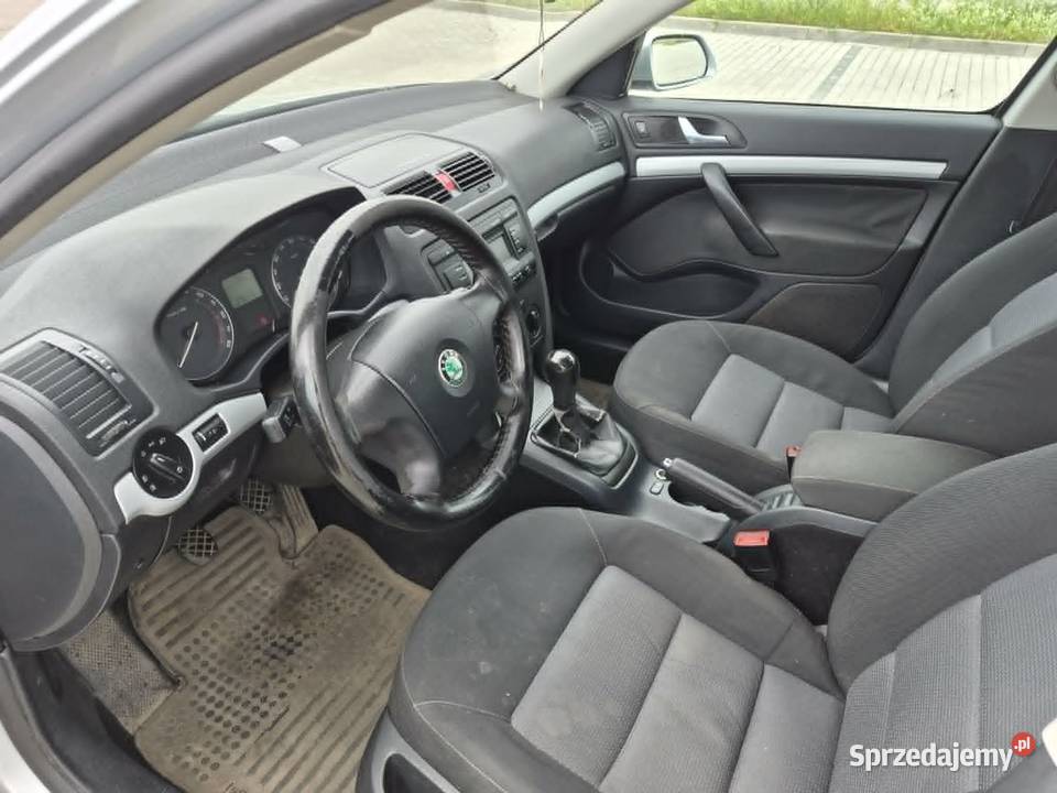 SKODA OCTAVIA z hakiem na dojazdy 2008r 1900cm3 Grajewo sprzedam