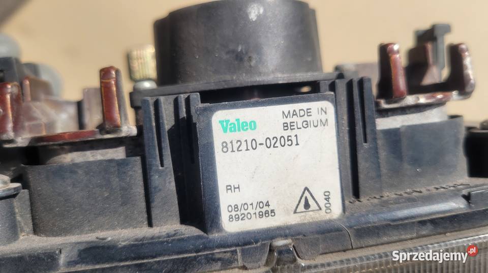 TOYOTA COROLLA E12 20012007 HALOGEN PRAWY PRZÓD Ruda Śląska