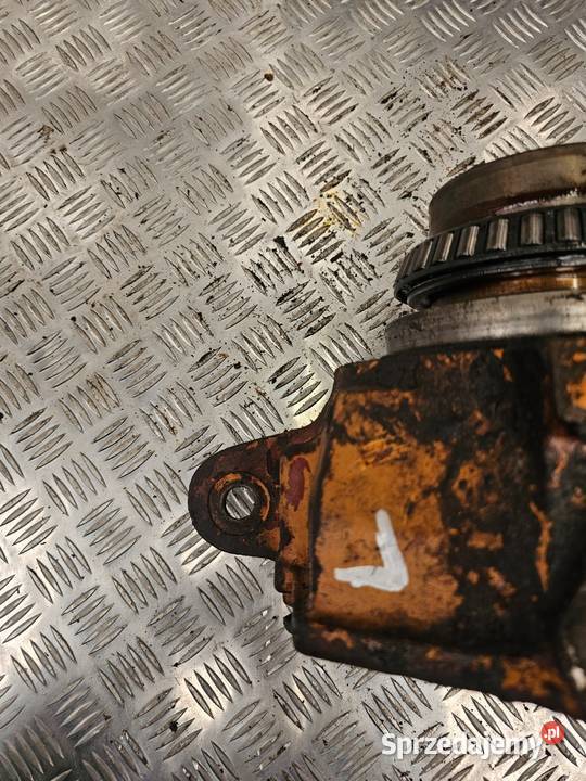 Zwrotnica lewa CASE 480F 480F LL 580G Gdynia