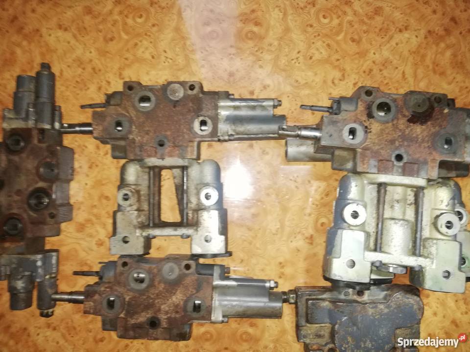 Rozdzielacz hydrauliczny Holland 8670 podlaskie Siemiatycze