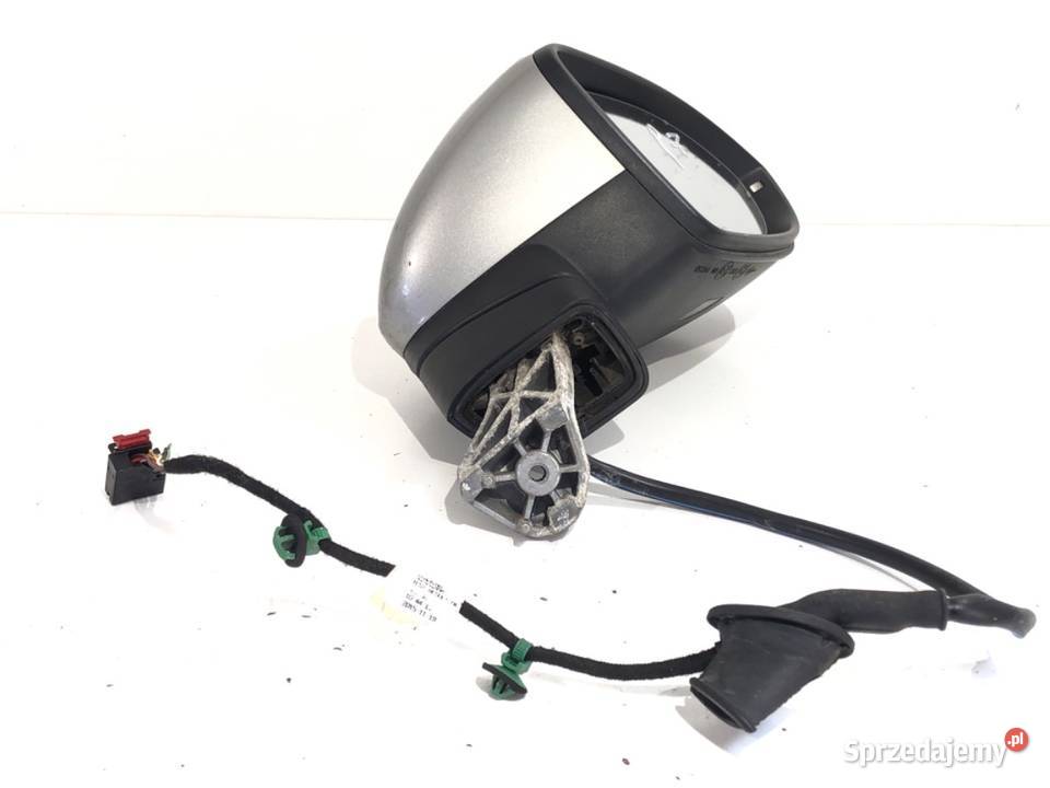 LUSTERKO PRAWY VW PASSAT B8 SedanLimuzyna osobowe