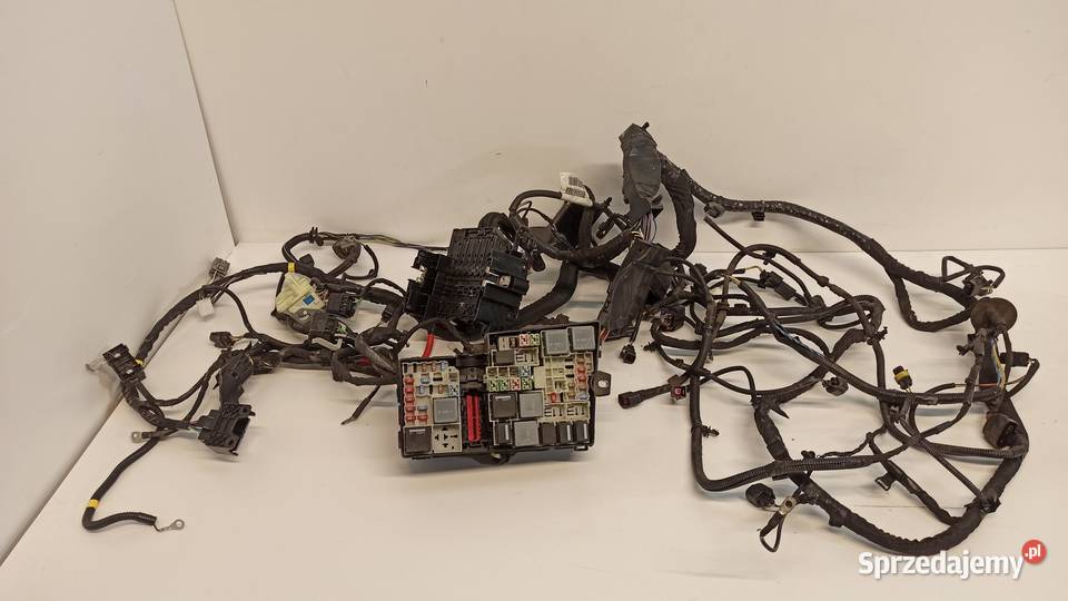 VOLVO V40 II WIĄzKA KOMORY SILNIKA 16 31334234 Materiały instalacyjne dolnośląskie sprzedam