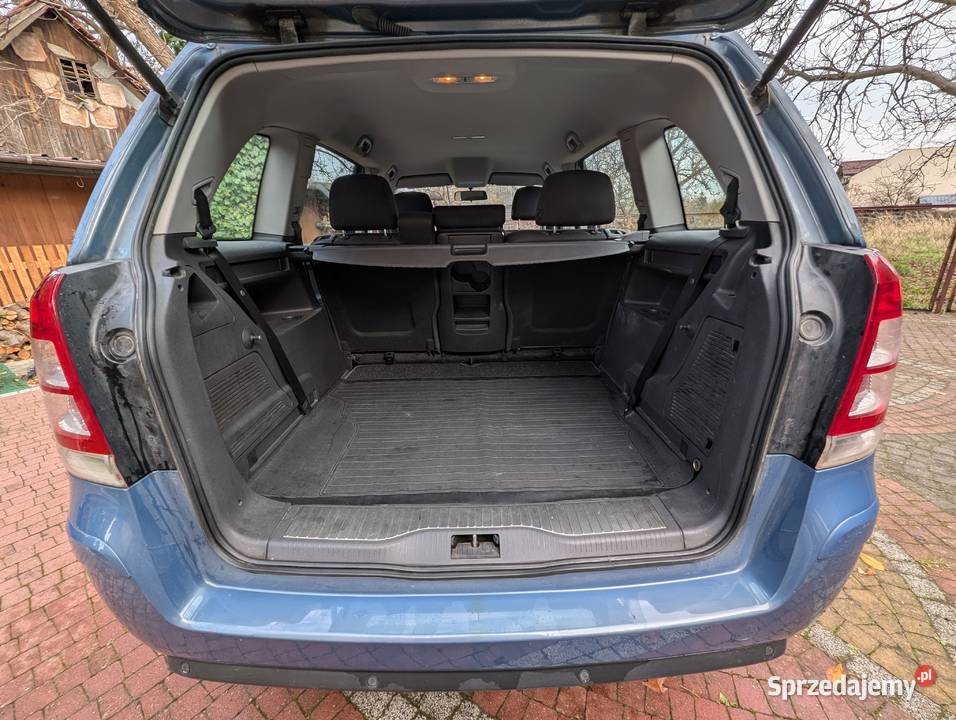 Opel Zafira 16 benzyna LPG 7osobowa 241 000 centralny zamek Zafira Nisko