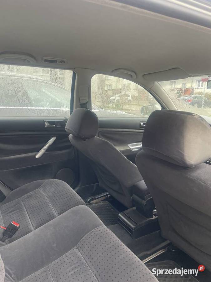 Volkswagen Passat 16 benzynalpg radio