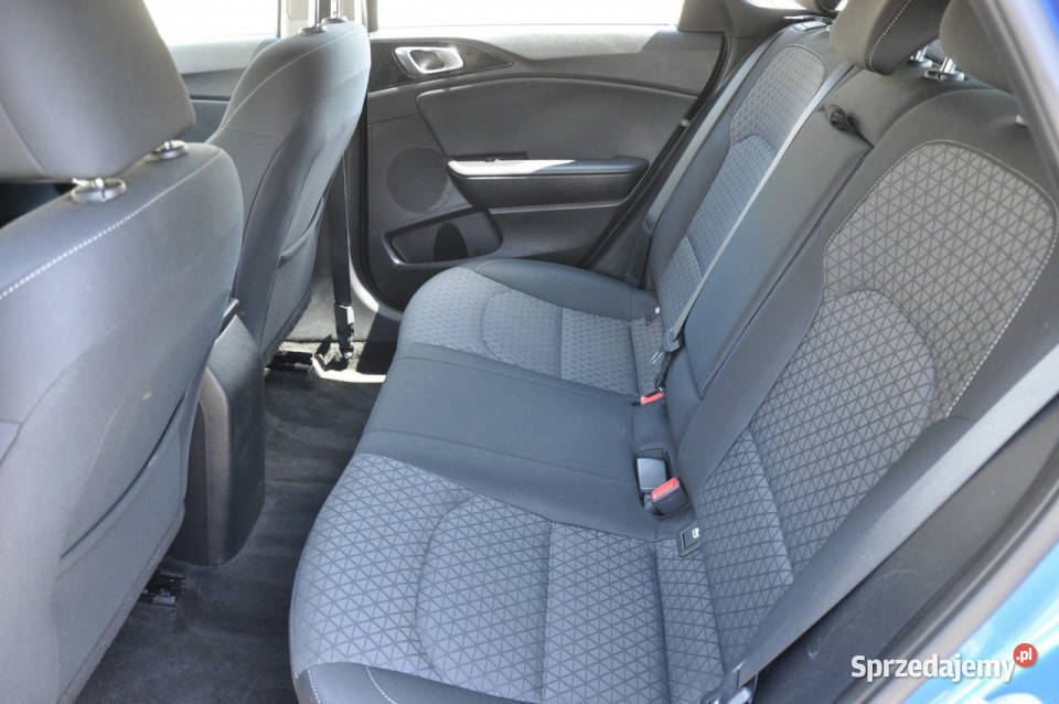 Kia Ceed 14 Turbo 140 automat Navi Kamera Mały sprzedam
