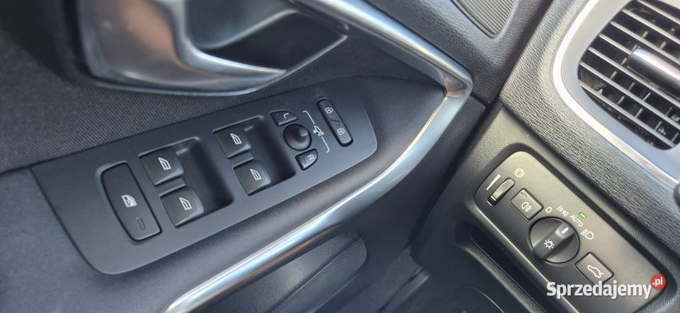 Volvo V40 2016R przyciemniane szyby Zduńska Wola