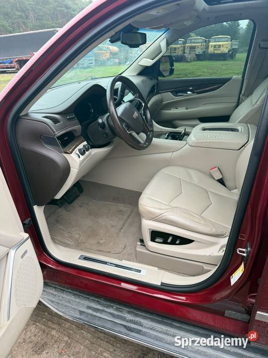 Cadilac Escalade Premium IV 2016 7 osób ESV 165 Prądocin sprzedam