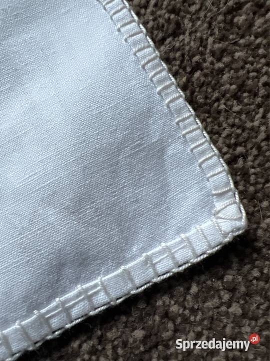 Obrus ręcznie haftowany z koronkami rękodzieło Zabrze