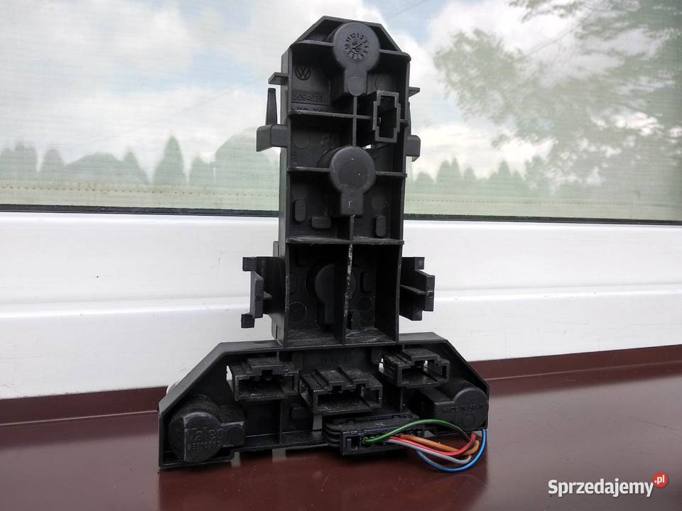 VW Golf IV MK4 wkład oprawka lampy tył tylnej Sieradz