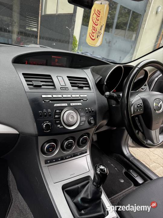 Mazda 3 2011r zarejestrowany anglik 16 hdi kurtyny powietrzne Żyrardów