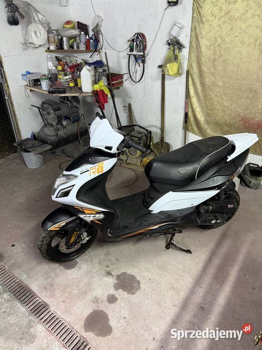 Skuter R8 2017r 1400 nowy gaźnik sprawny 11KM Kymco Rzeszów