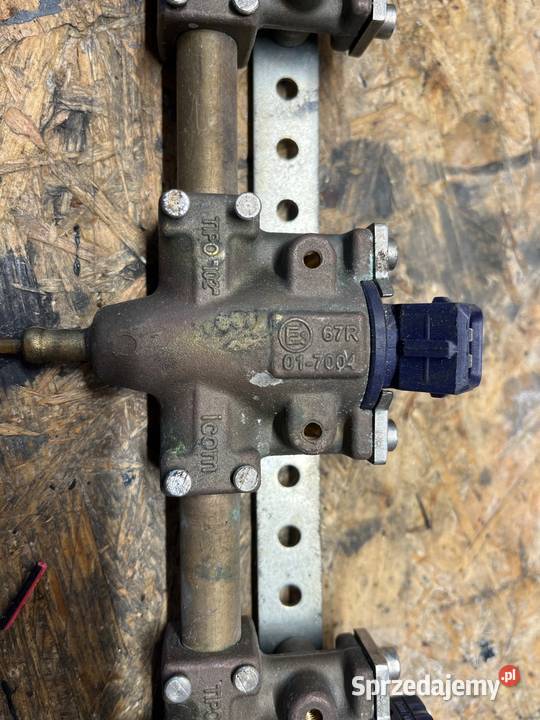 Listwa wtryskowa ICOM Układ paliwowy Łańcut sprzedam