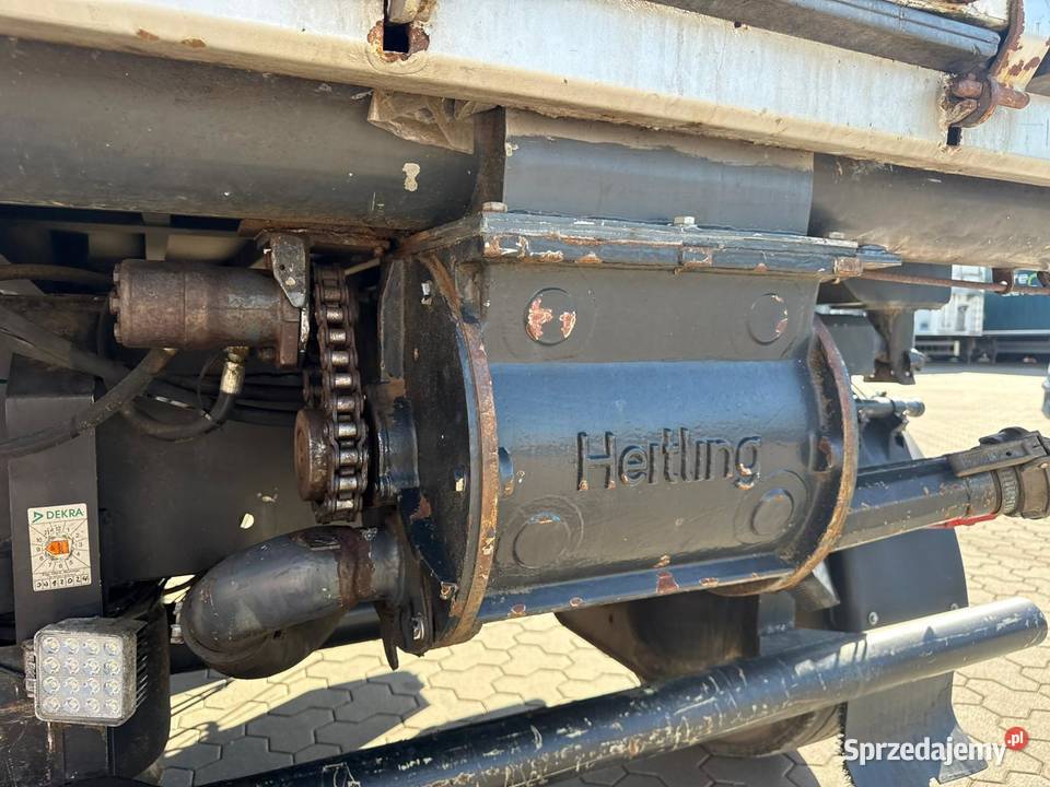 Przyczepa z wydmuchem do pelettu sruty Warszawa