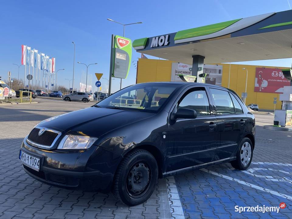 Szkoda Fabia 2001 14 benzyna z LPG kupiony w polskim salonie