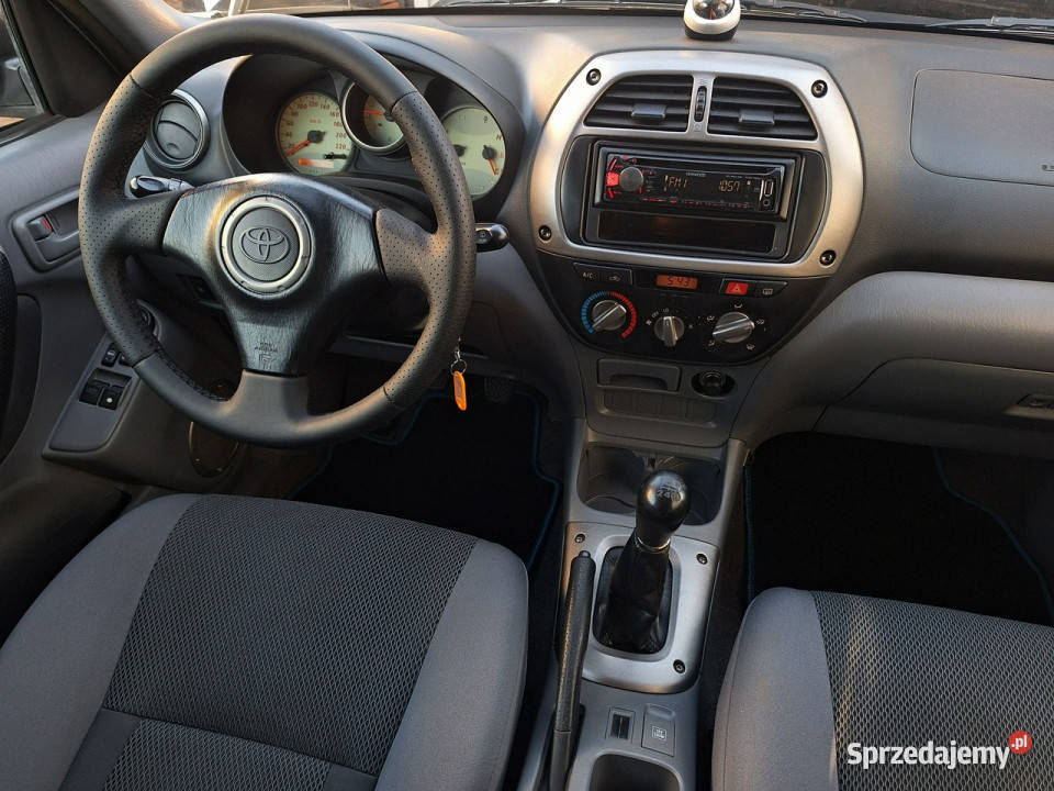 Toyota RAV4 4X4 benzyna 20VVTi z Niemiec stan II ABS Olsztyn