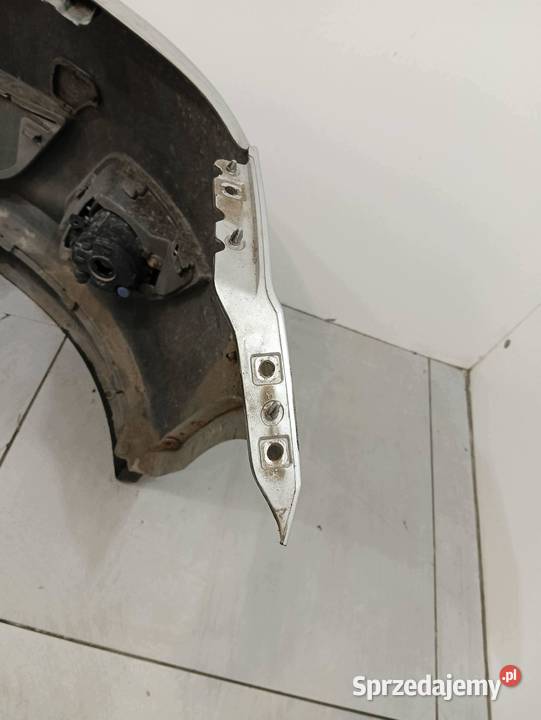 ZDERZAK PRZÓD LIFT SREBRNY Ford Fiesta Mk6
