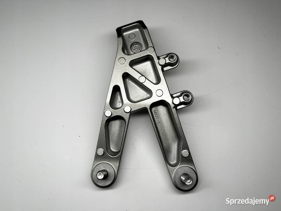 HONDA CBR 1000 RR SC82 20 Set podnóżka przód L wielkopolskie Łobżenica sprzedam