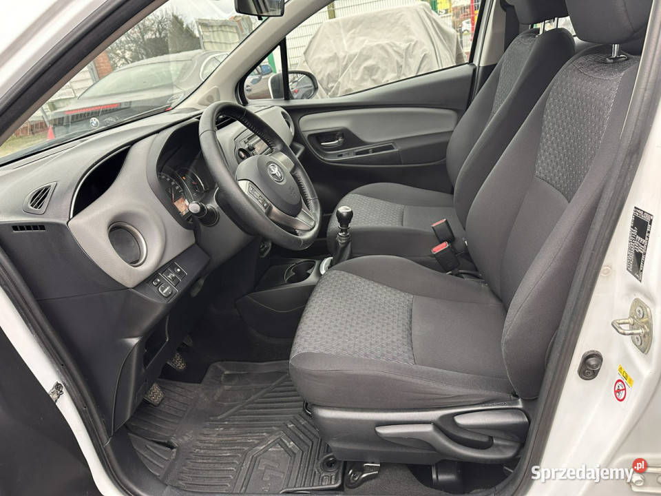 Toyota Yaris 13 benz 99KlimaIsofixSalon