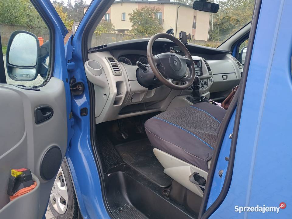 Renault Trafic long 20 dCi 9 miejsc 2007 Sieradz