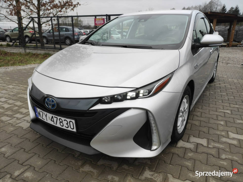 Toyota Prius 44 V 2023 nieuszkodzony