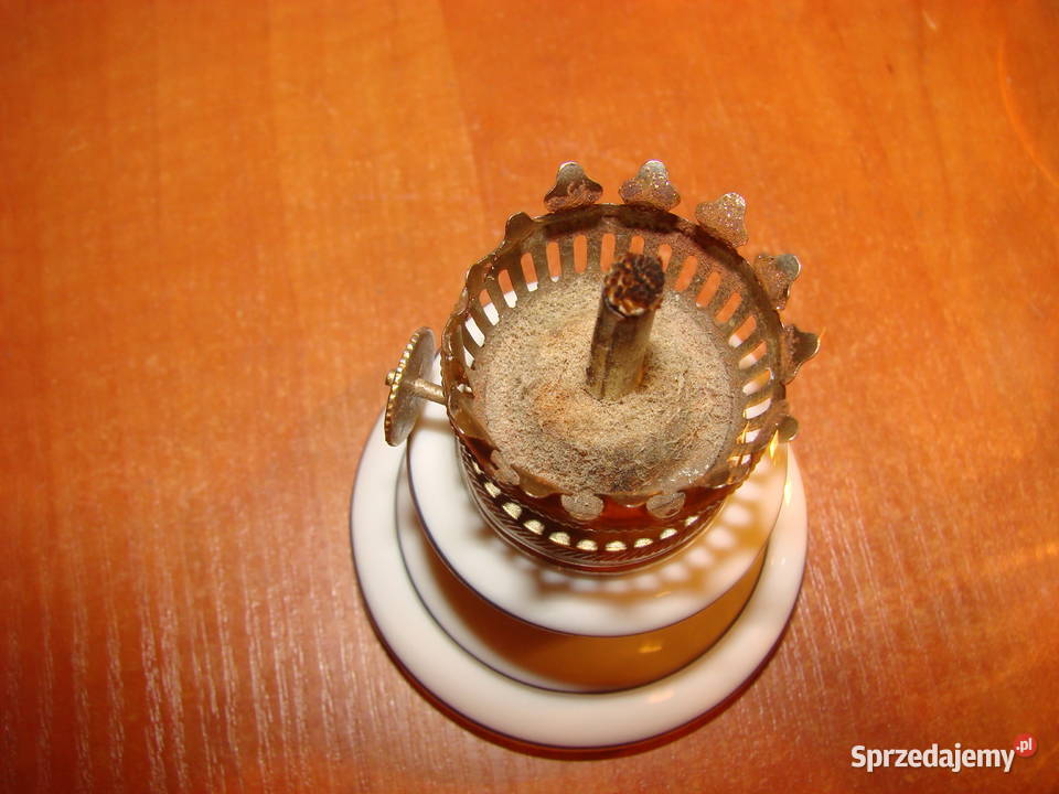 mała porcelanowa lampka naftowa pomorskie Pruszcz Gdański