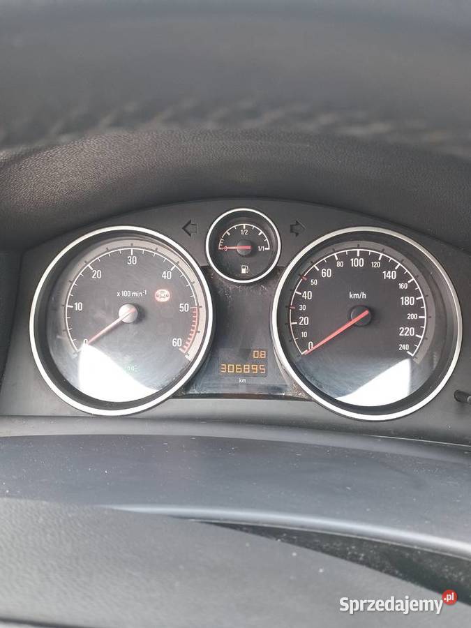Opel Astra H combi do poprawek blacharsko świętokrzyskie Kielce