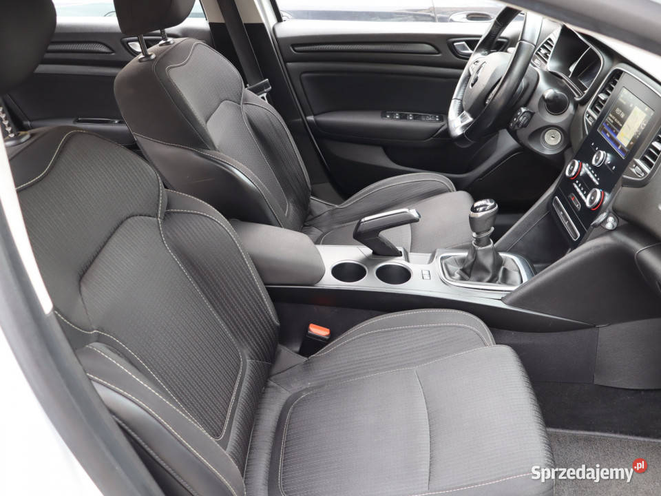 Renault Megane 12 TCe światła przeciwmgielne sprzedam