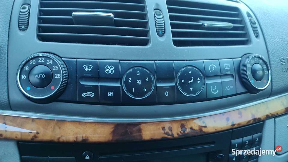 Panel klimatyzacji nawiewu Mercedes w211 e klasa osobowe Książ Wielkopolski