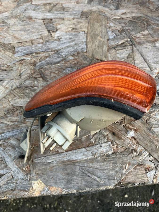 Mercedes w202 kierunkowskaz lewy 2028260143 lewe Kłodzko