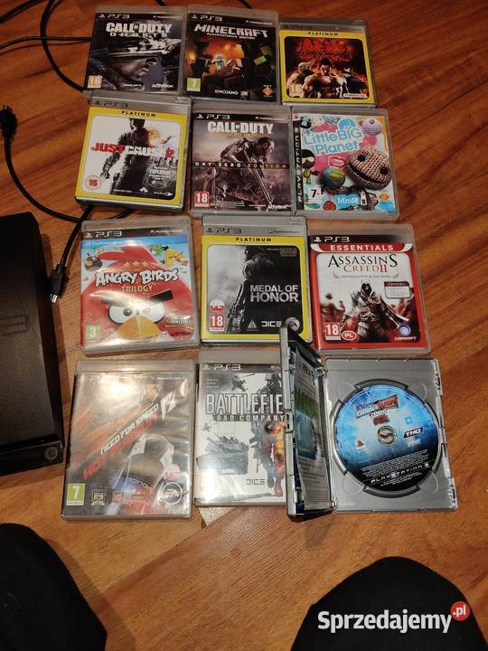 3 z 2padami i zestawem gier napisy Stanica