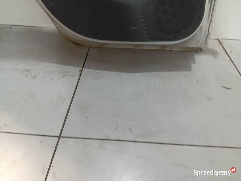 DRZWI LEWE TYŁ LA7W 5D HB Skoda Fabia III 2014