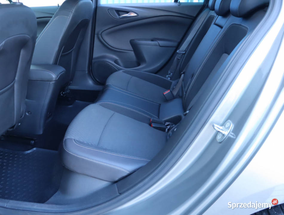 Opel Astra 14 T Piaseczno