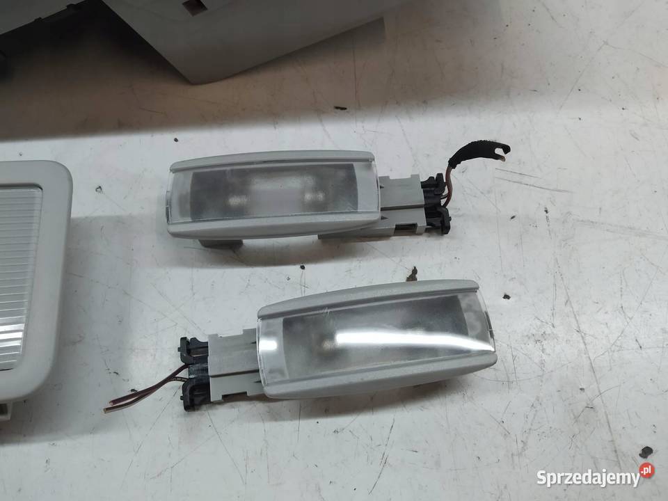 LAMPKA PODSUFITKI Skoda Superb III 2015 świętokrzyskie
