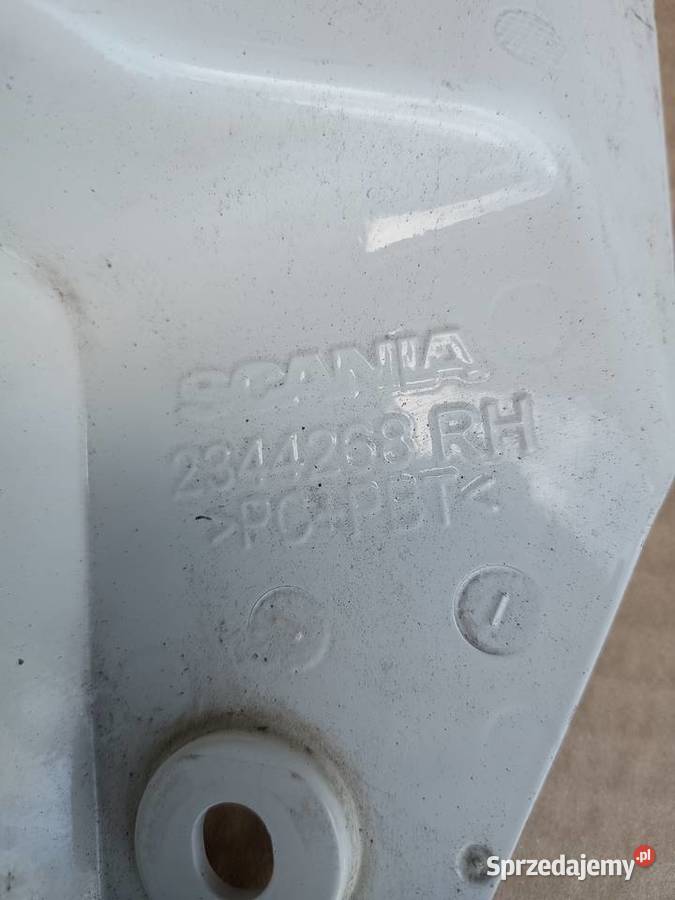 Zaślepka mocowanie 2341862 LH 2344268 RH Scania ciężarowe Staszów sprzedam