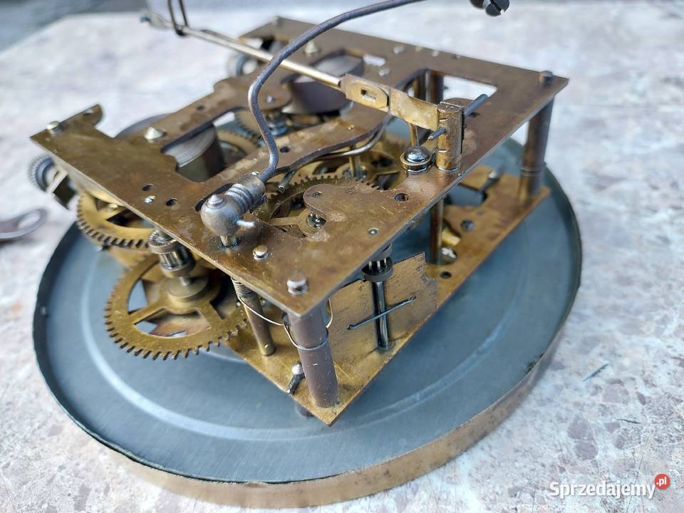 142 Zestaw mechanizm starego małego zegara pomorskie Tczew sprzedam