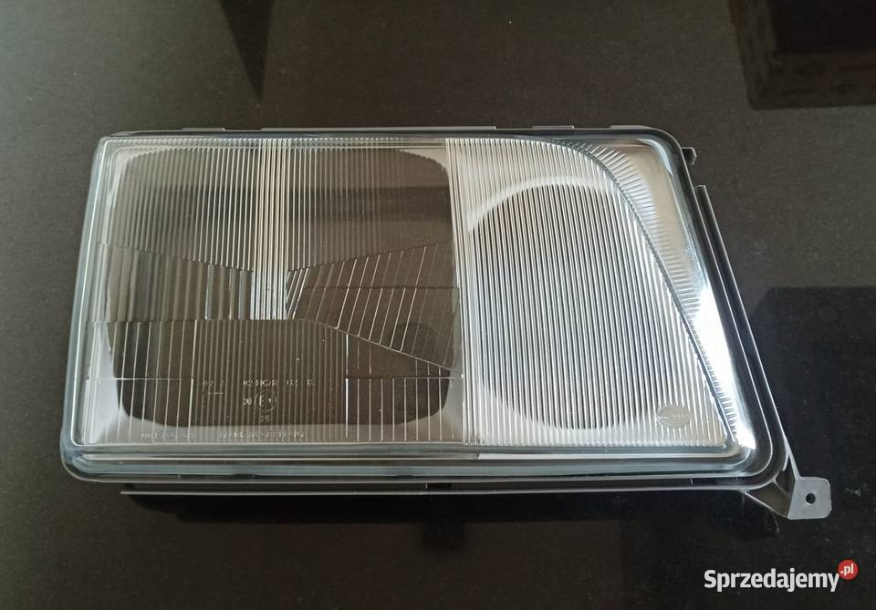 Nowy klosz Hella do Mercedesa W124 osobowe Lampy przednie kujawsko-pomorskie Bydgoszcz