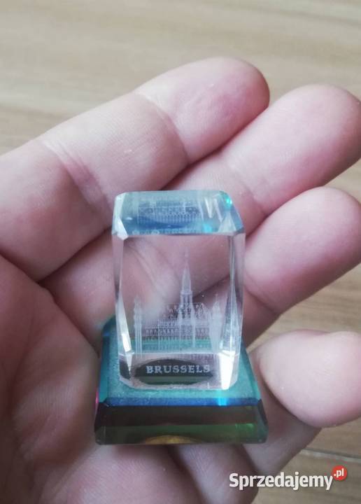 Kryształowy szklany prostopadłościan Warszawa