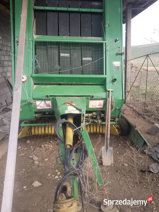 Prasa John Deere 550