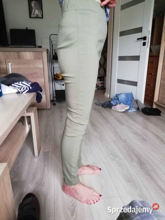 noe zapinane z boku na zamek leginsy