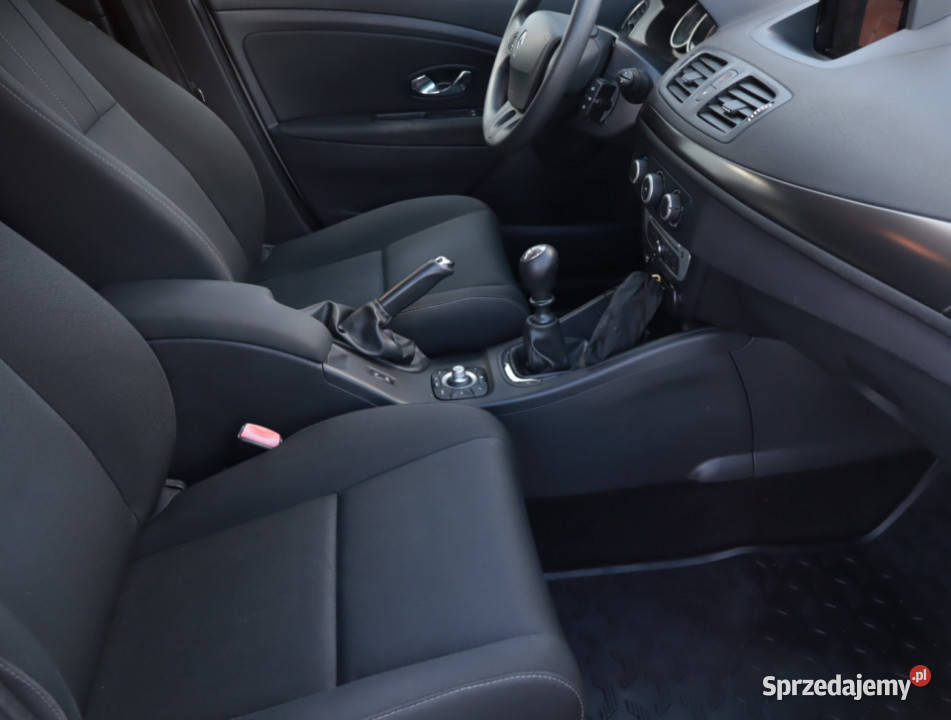 Renault Megane 12 TCe gniazdo USB Lublin