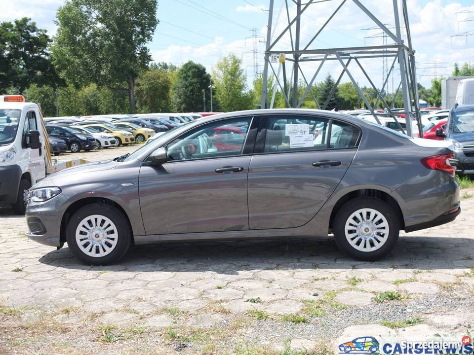 Fiat Tipo szary 95KM