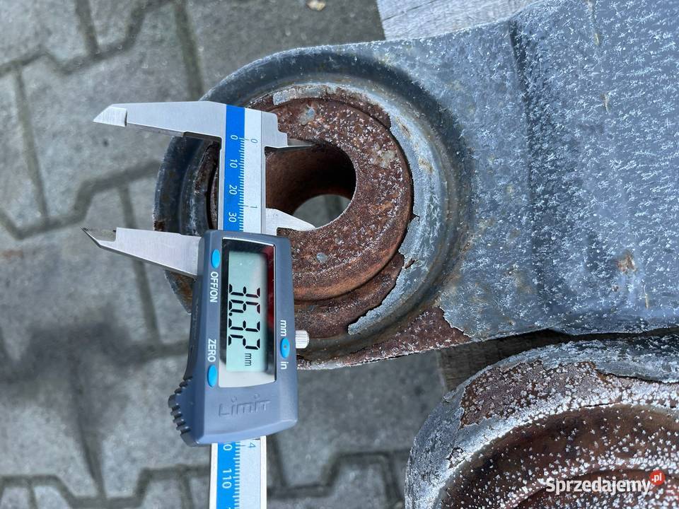 Claas Axion ramiona tylnego podnośnika TUZ Kat 4 Stęszew