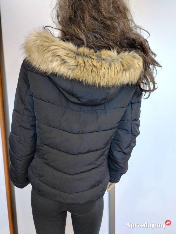 Czarna kurtka z kapturek XSS Hażlach sprzedam