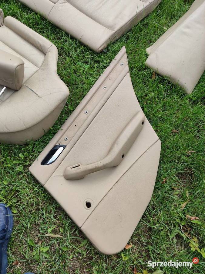 Fotele kanapa skóra beż sedan bmw e46 części Rok produkcji 1998 Kołobrzeg