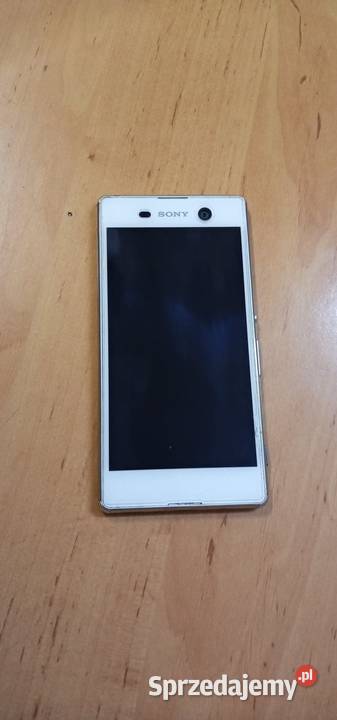 Sony Xperia M5