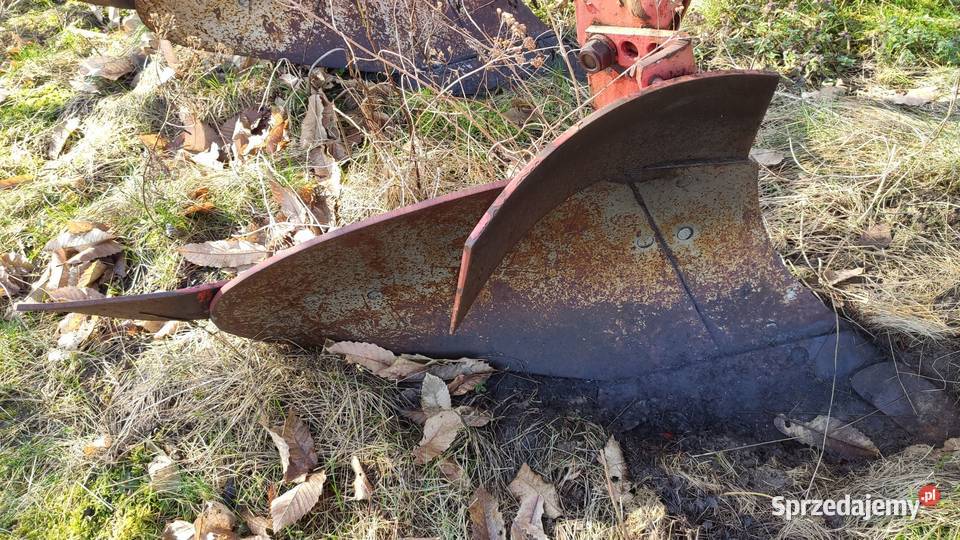 Pług obrotowy Niemeyer trzy skibowy hydrauliczny Radzynek