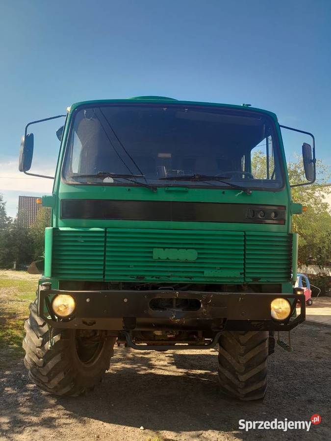 Rozsiewacz wapna nawozu Iveco Magirus 11017AW